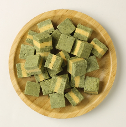 Chicken and Barley Grass Sandwich Cookies